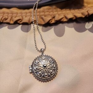 Locket